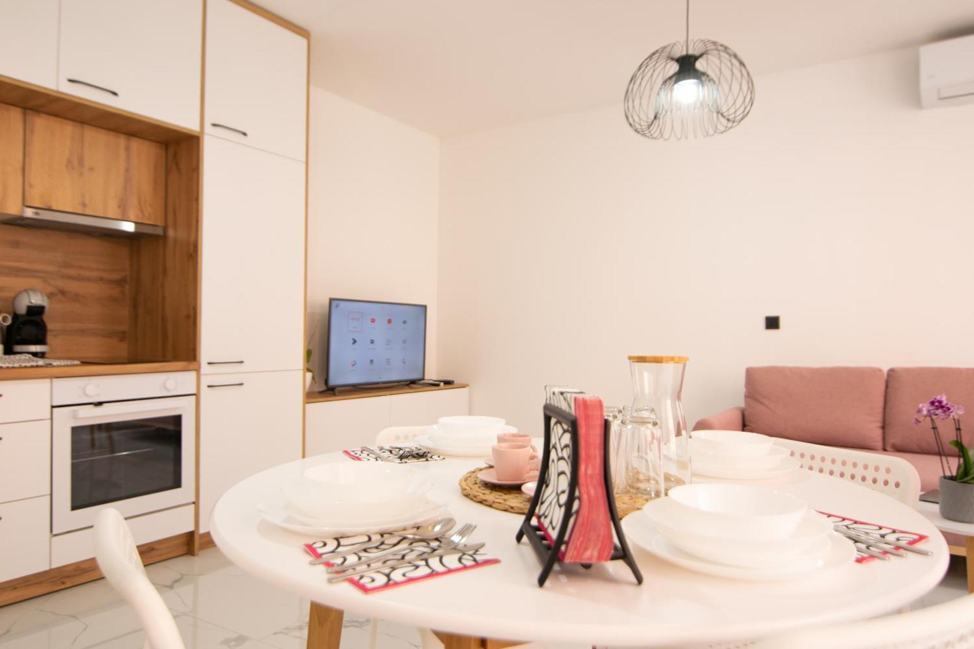 Apartment S&b